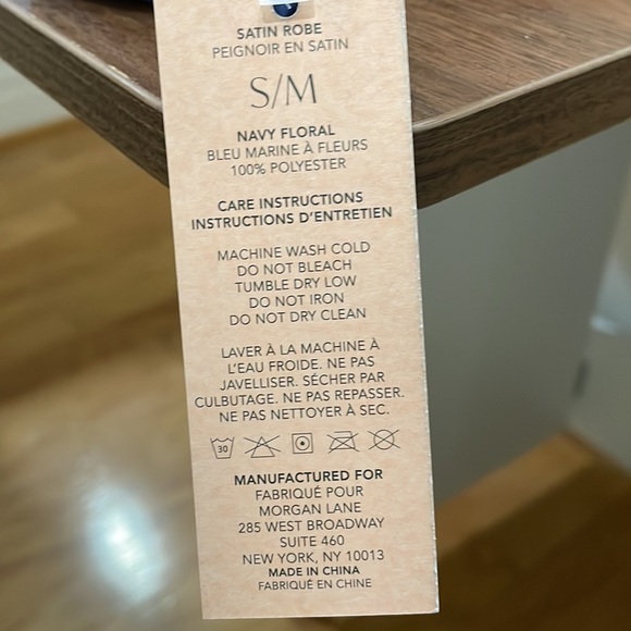 NWT Morgan Lane Satin Robe - Picture 5 of 5